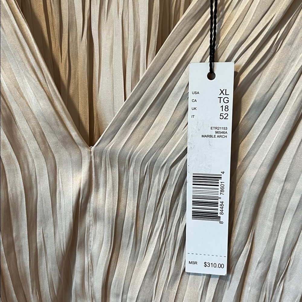 Ellie Tahari blouse in ecru. NWT. Beautiful and romantic. - Picture 9 of 10